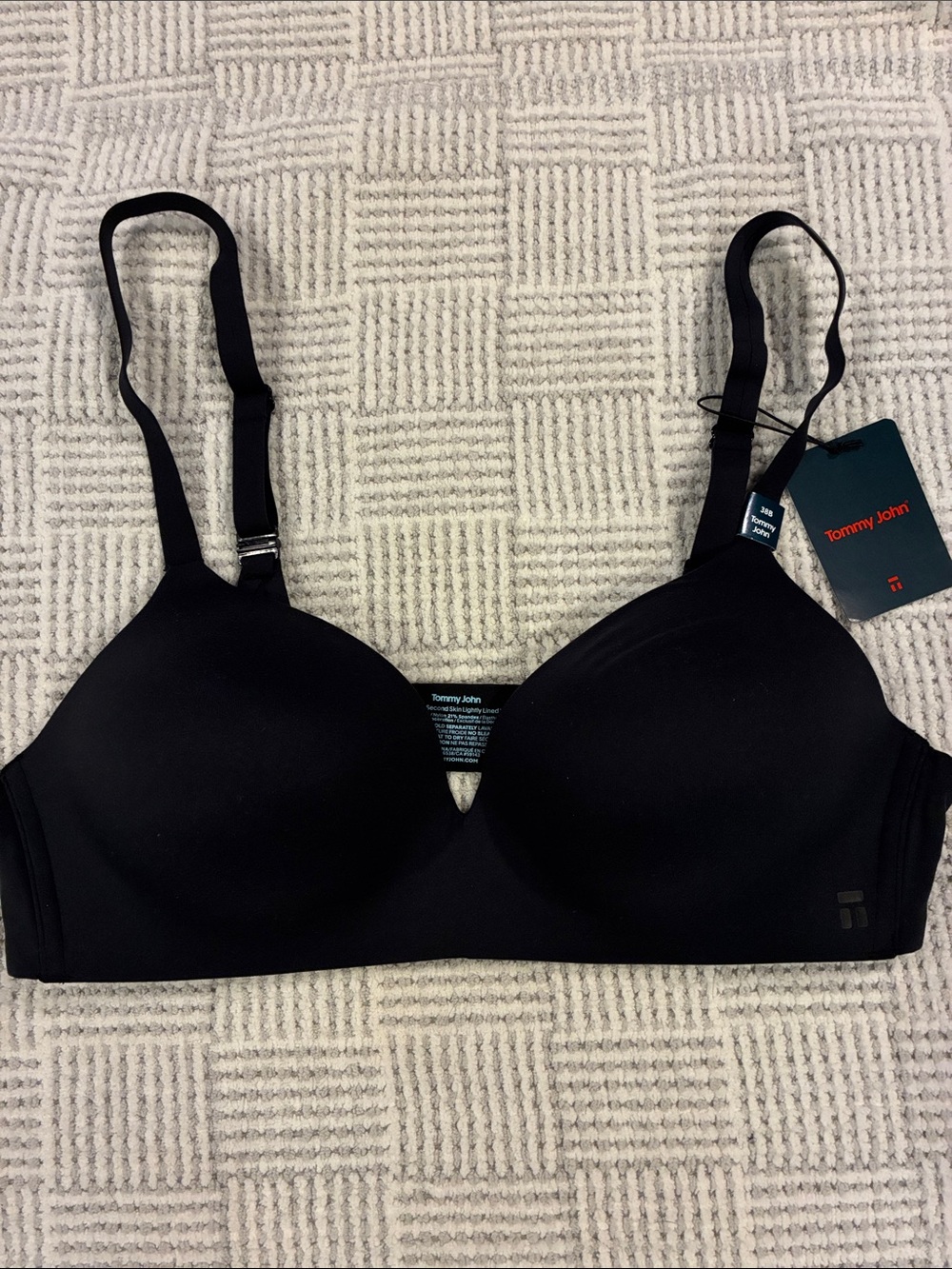 Tommy John NWT Black Smooth T-Shirt Bra 38B Second Skin Wireless